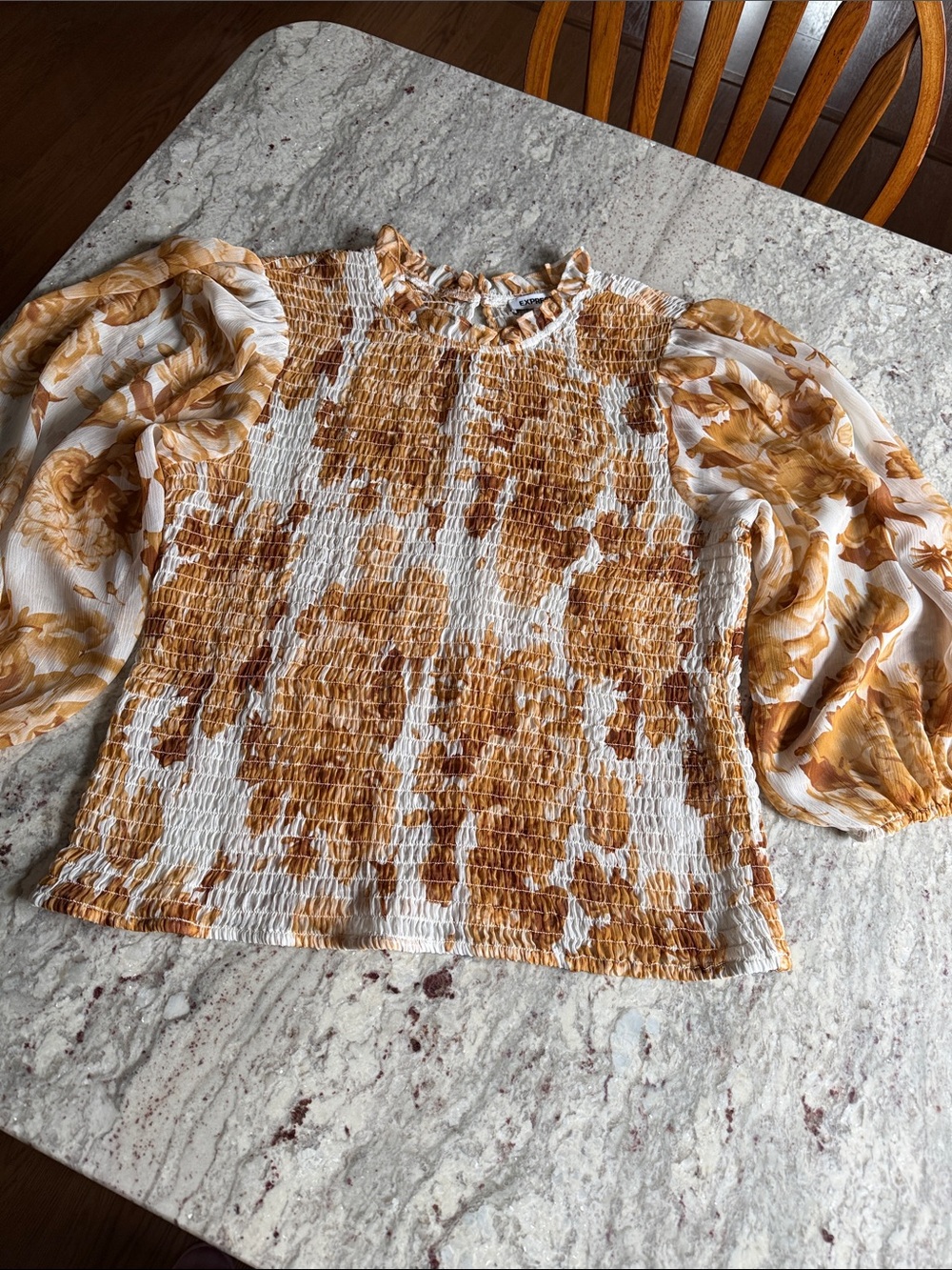 Express Floral Top - Picture 3 of 11